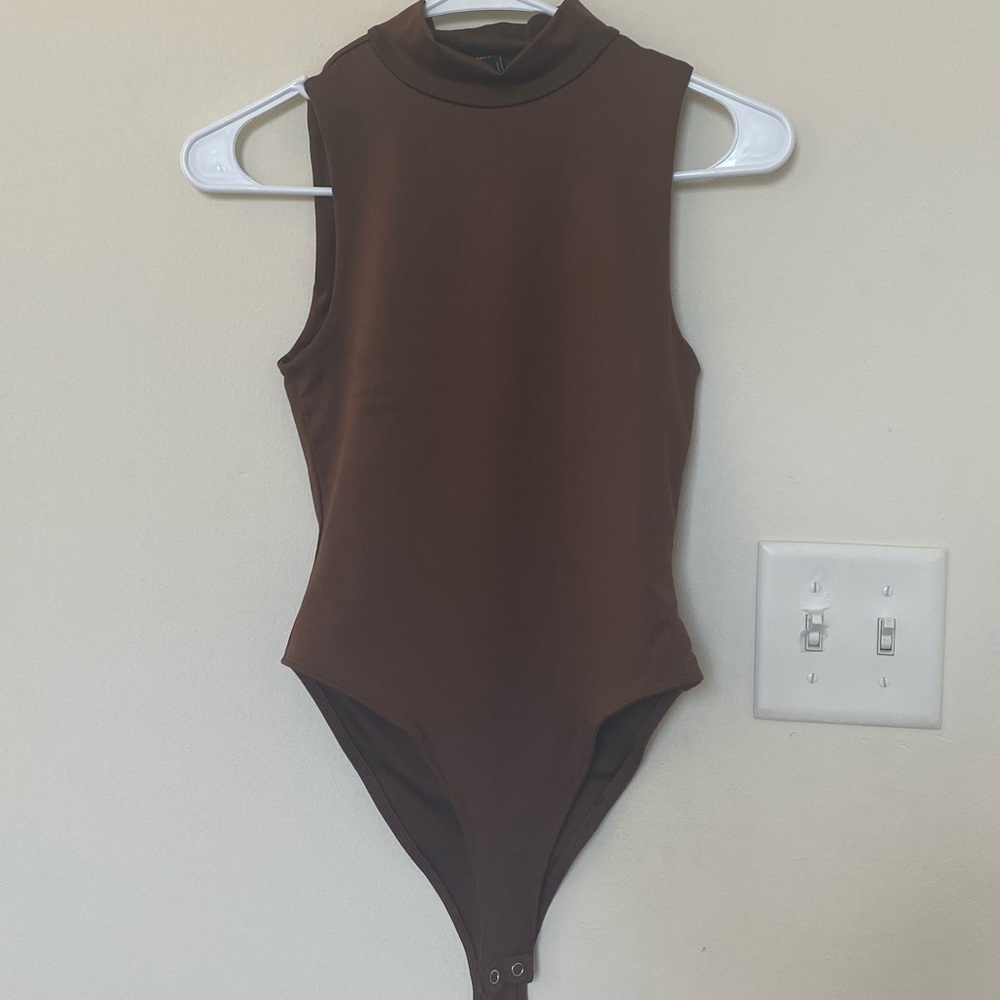 High-Quality Mock Neck Sleeveless Bodysuit